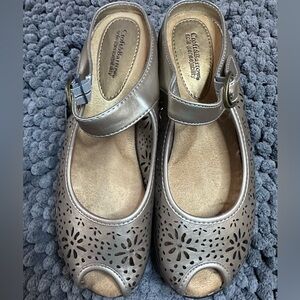 Croft & Barrow Metallic Wedged Sandals with Cutout Design